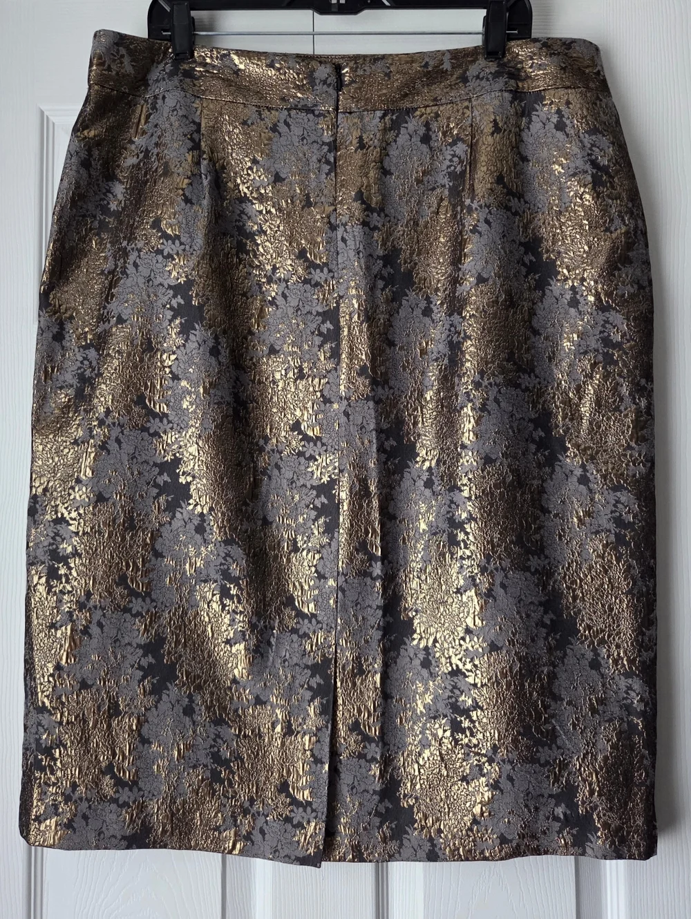 Liz Claiborne Metallic Gold Jacquard Pencil Skirt Size 16 Like New